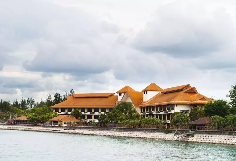 호텔 Kudat Golf & Marina Resort