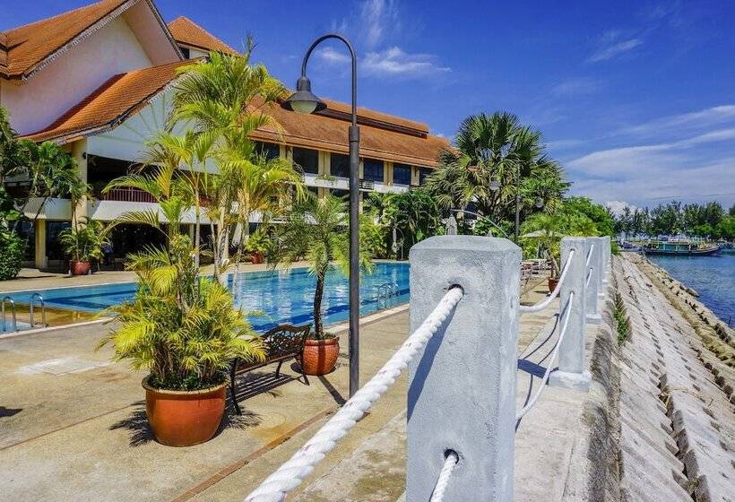 酒店 Kudat Golf & Marina Resort