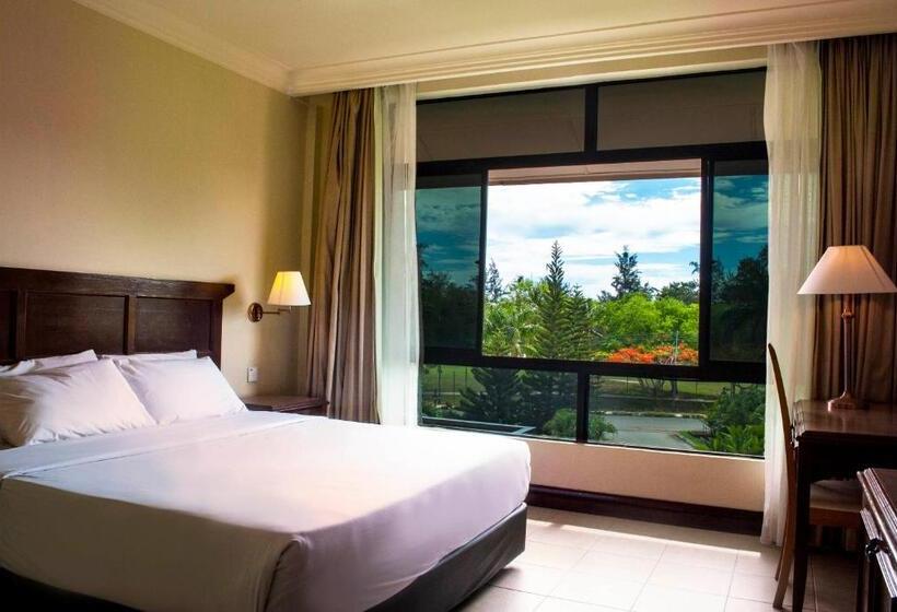 酒店 Kudat Golf & Marina Resort