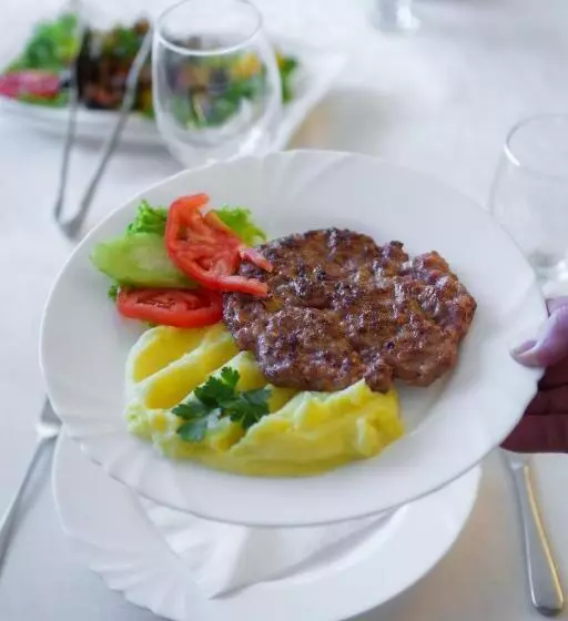 Hotel Montana Palace