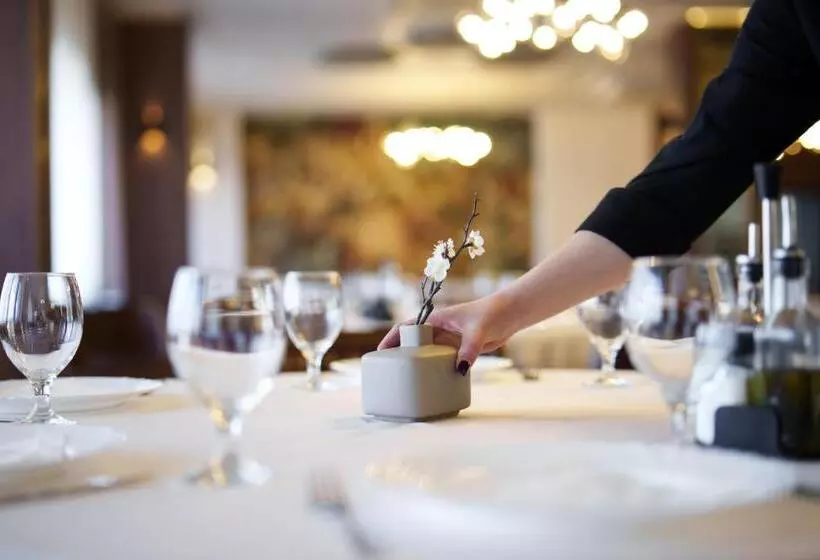 Hotel Montana Palace