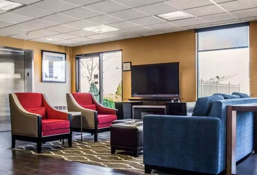 酒店 Quality Inn & Suites Nj State Capital Area