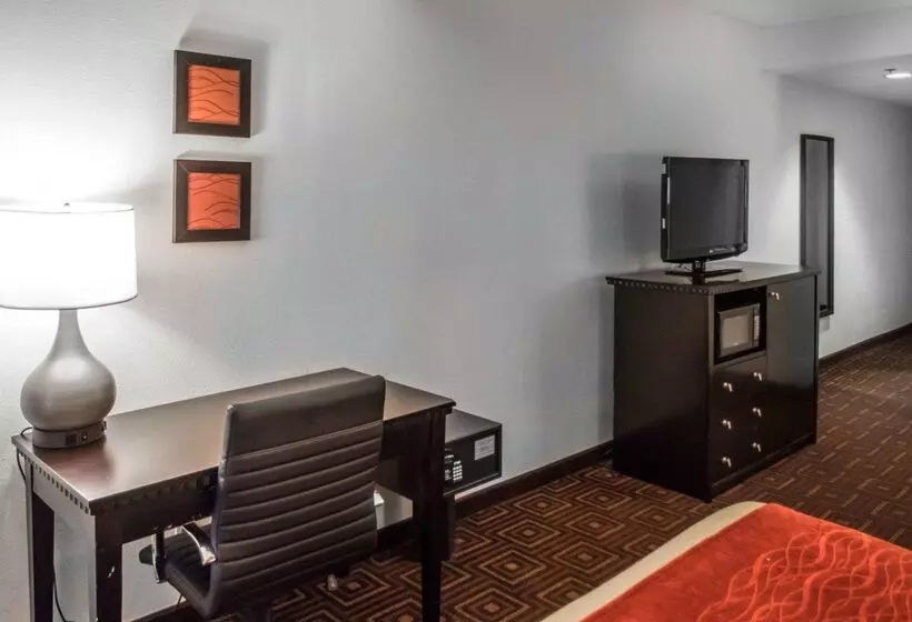 酒店 Quality Inn & Suites Nj State Capital Area