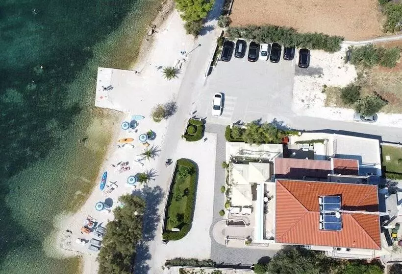 ホテル Villa Mediterana