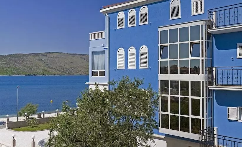 ホテル Villa Mediterana