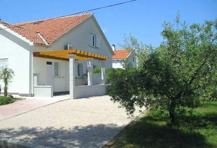 Villa Mandolina Apartments