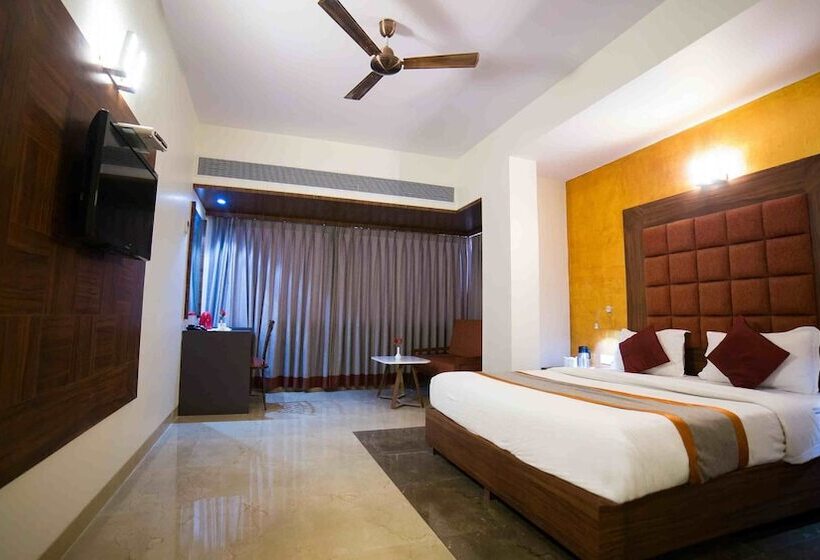 Hotelli Apex International