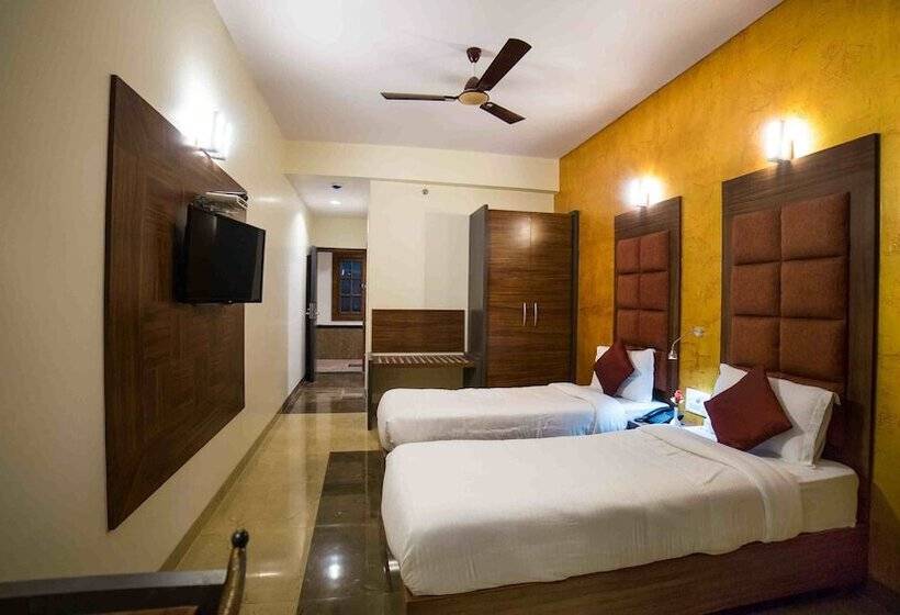 Hotelli Apex International