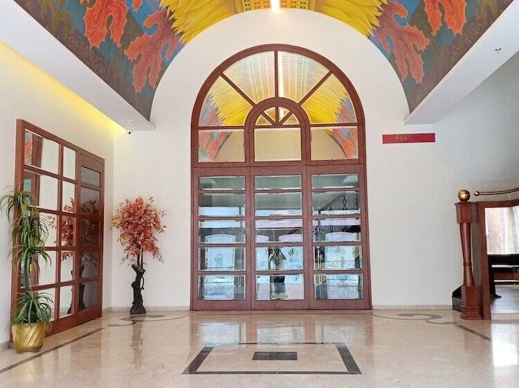 Hotelli Apex International