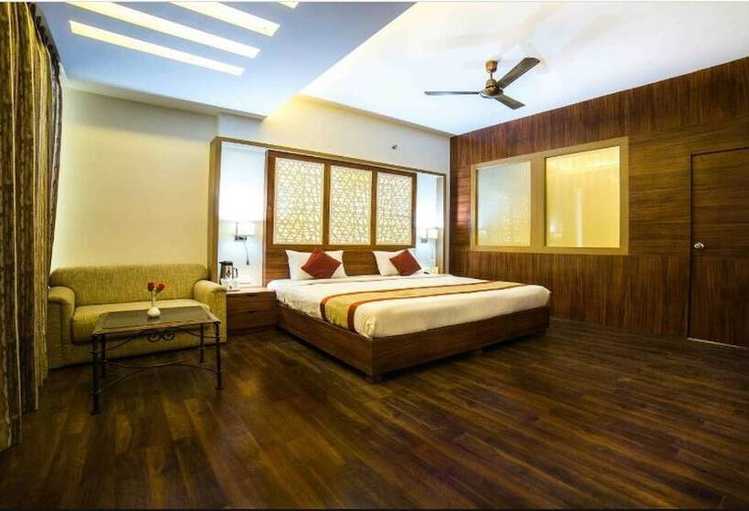 Hotelli Apex International