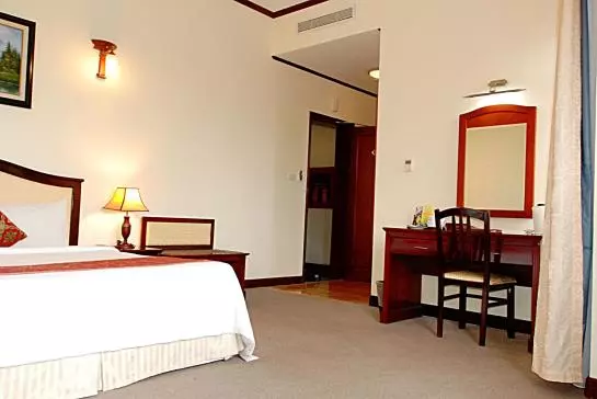 هتل Asean Halong