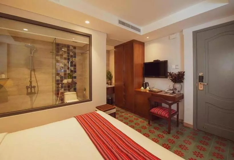 هتل Au Lac Legend