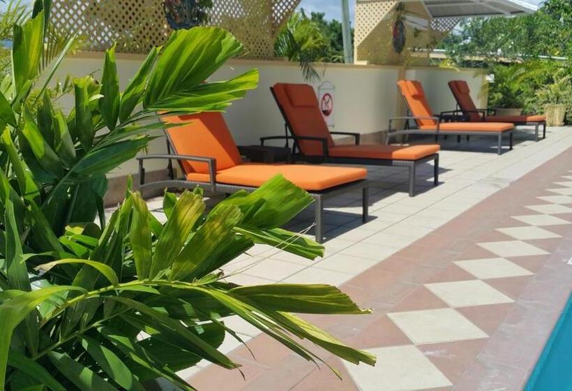 هتل Blue Horizons Garden Resort