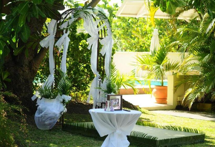 هتل Blue Horizons Garden Resort