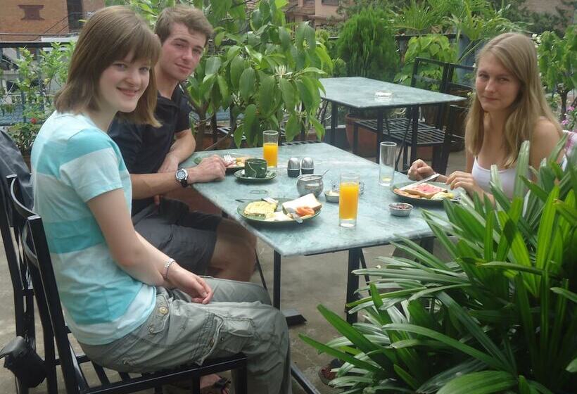 هتل Kathmandu Madhuban Guest House