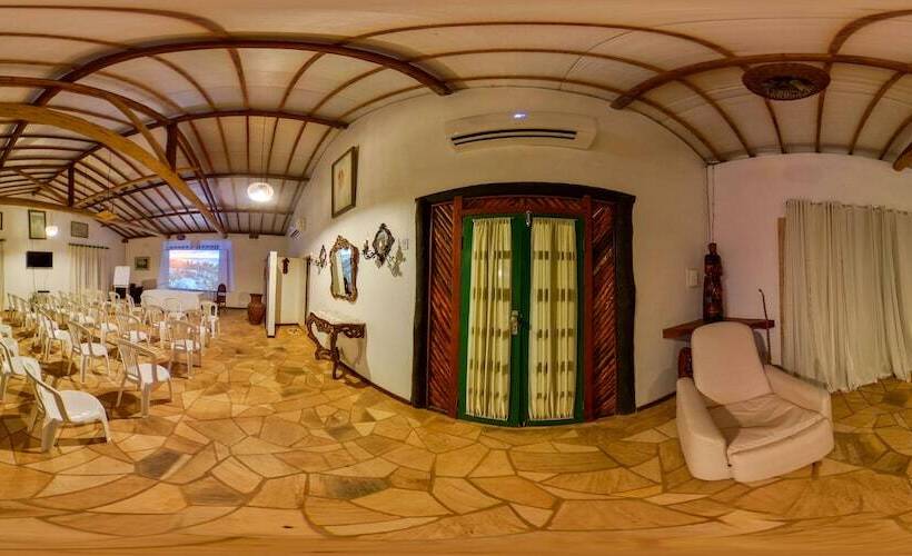 בית מלון כפרי Marina Porto Abrolhos