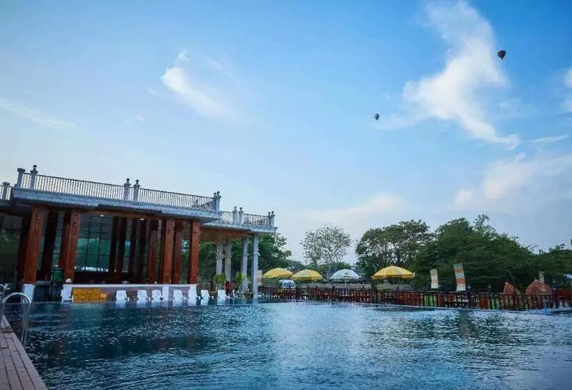 호텔 Thavisouk Riverside