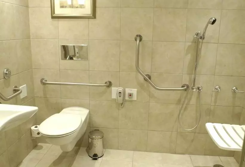 Отель The Cascades  At Sun City Resort