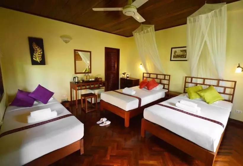 Hotelli Villa Nam Song