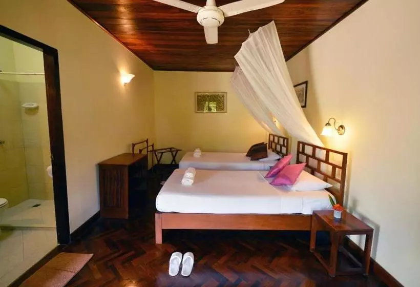 Hotelli Villa Nam Song