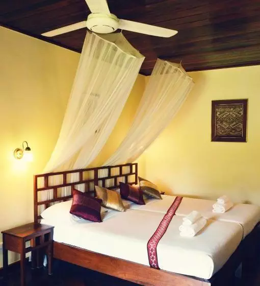 Hotelli Villa Nam Song