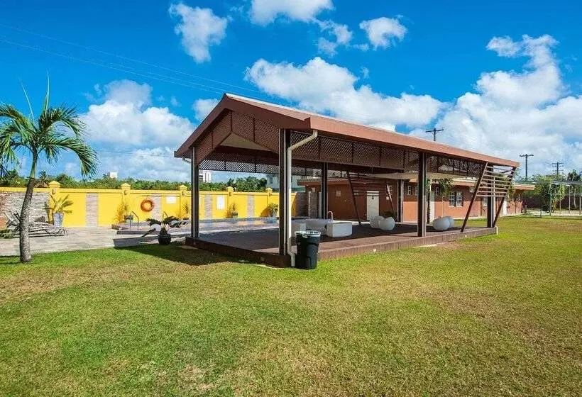 هتل Wyndham Garden Guam
