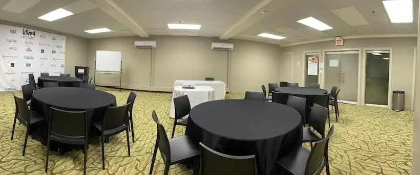 هتل Wyndham Garden Guam