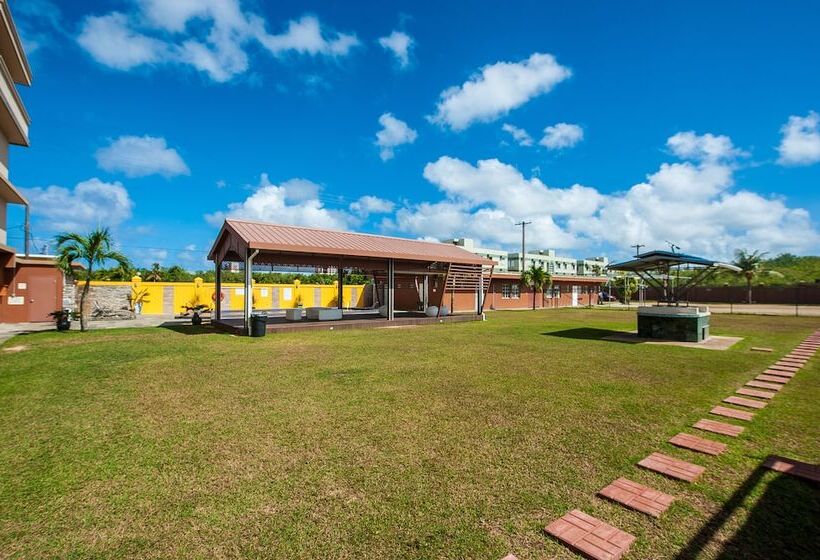 Отель Wyndham Garden Guam