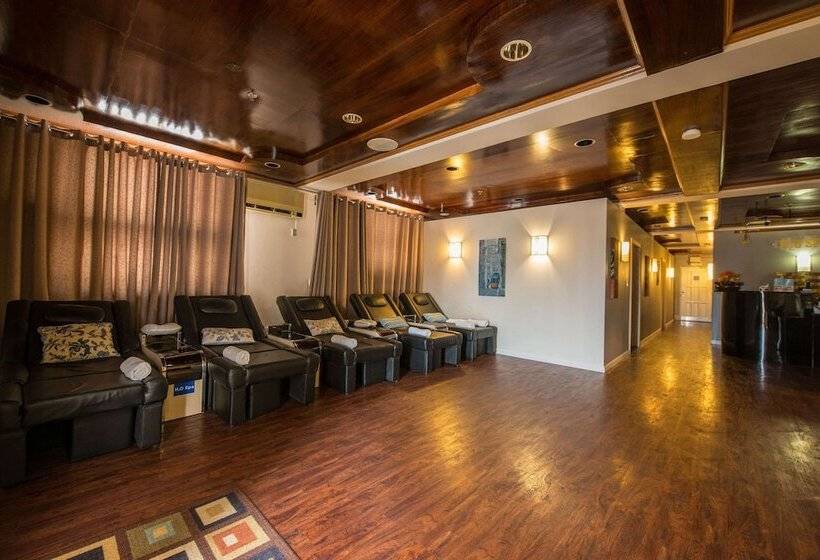 Отель Wyndham Garden Guam