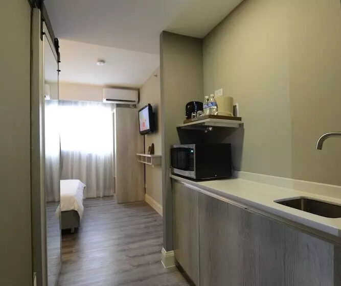 هتل Wyndham Garden Guam