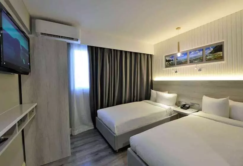 هتل Wyndham Garden Guam