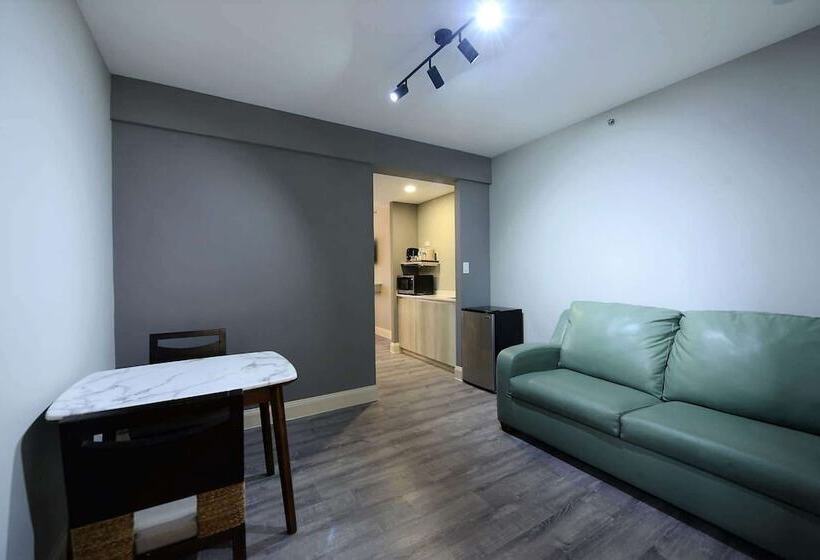 Отель Wyndham Garden Guam