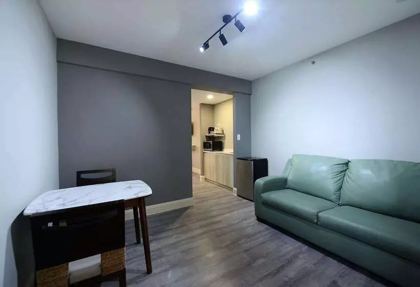 هتل Wyndham Garden Guam