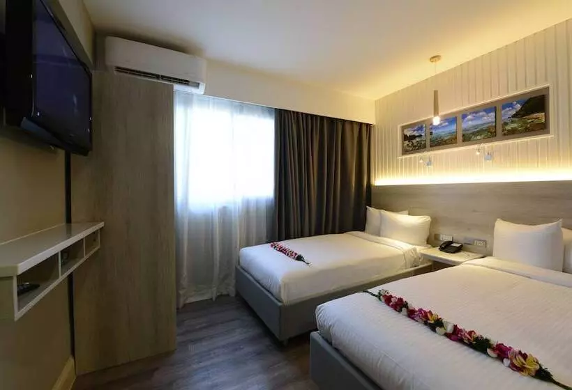 هتل Wyndham Garden Guam