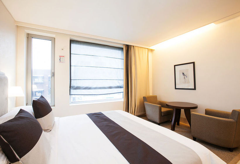 The Baume Couture Boutique Hotel