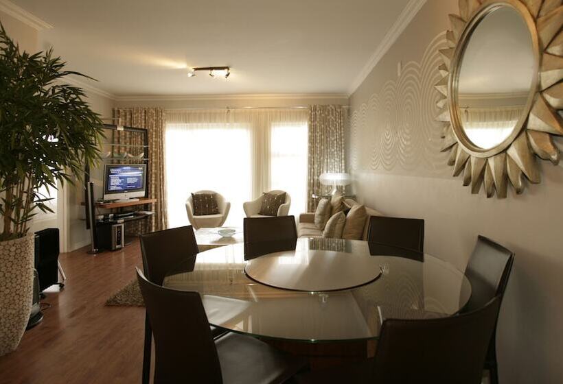 Urban Hip Hotels   Splice Riviera