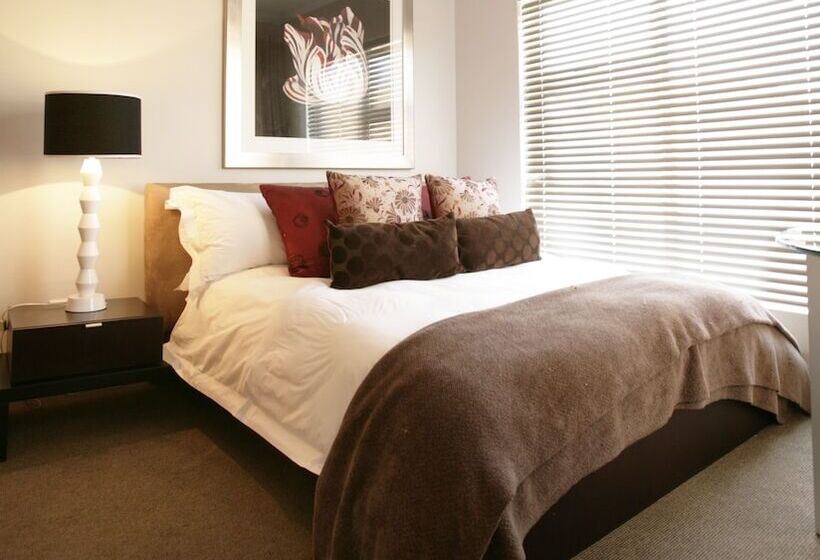 Urban Hip Hotels   Splice Riviera