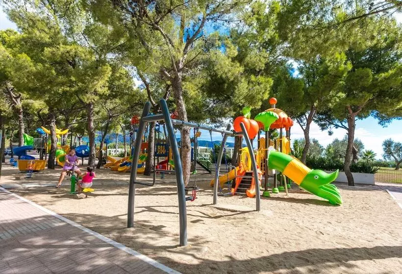 Villaggio Turistico Baia Del Monaco