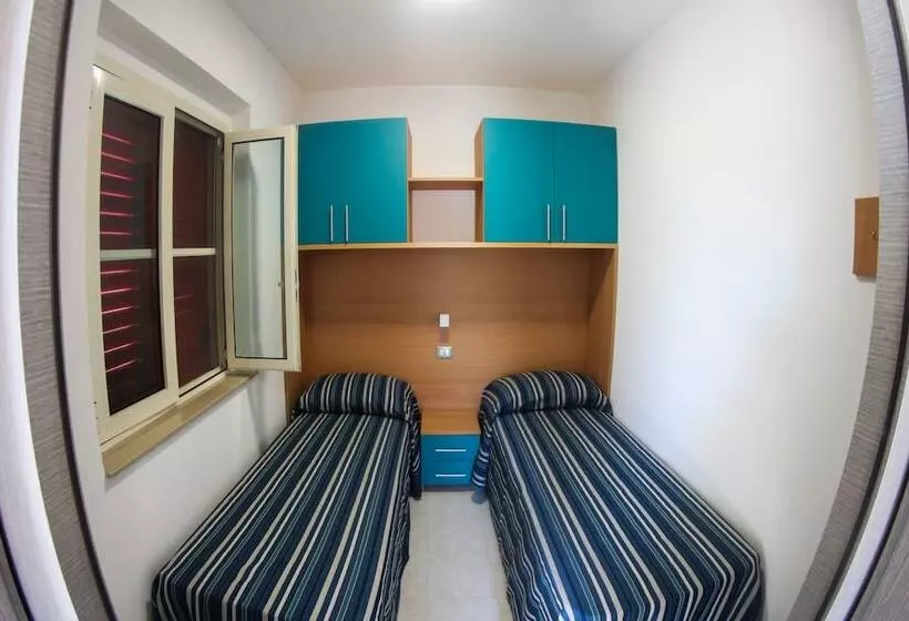 Villaggio Turistico Baia Del Monaco