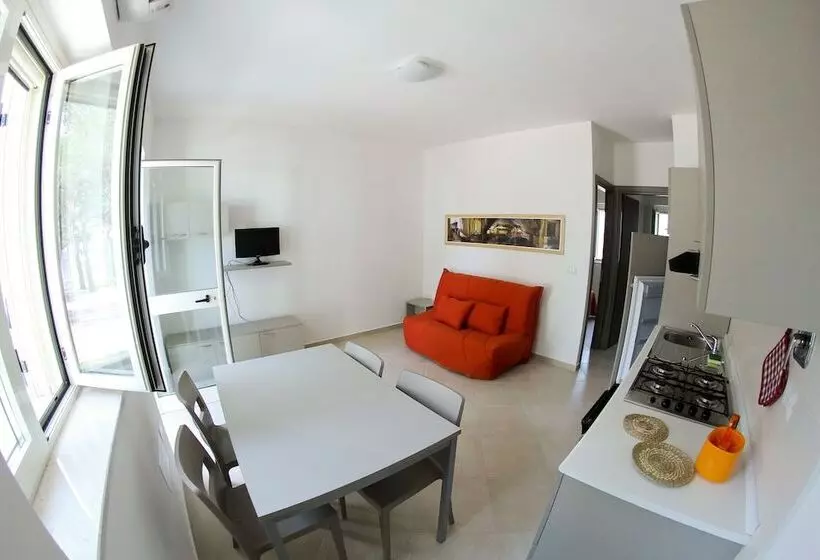 Villaggio Turistico Baia Del Monaco