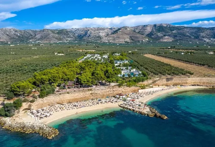 Villaggio Turistico Baia Del Monaco