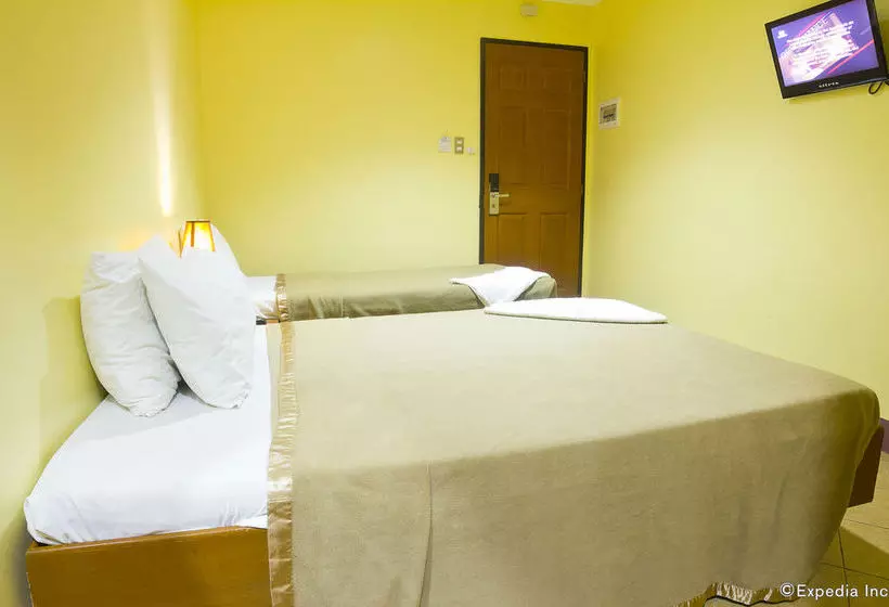 בית מלון כפרי Gran Prix Manila