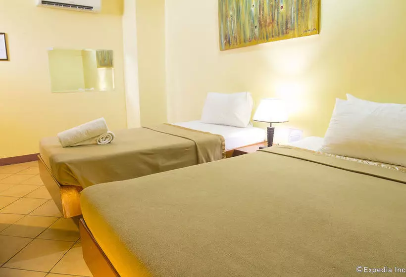 בית מלון כפרי Gran Prix Manila