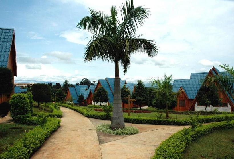 هتل Aye Thar Yar Golf Resort