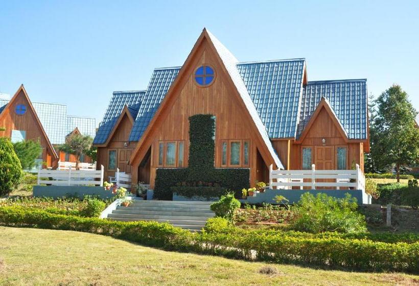 هتل Aye Thar Yar Golf Resort