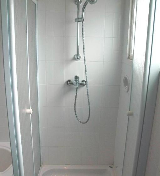 هتل Aye Thar Yar Golf Resort