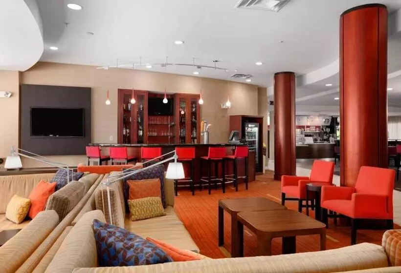 Отель Courtyard Wall At Monmouth Shores Corporate Park