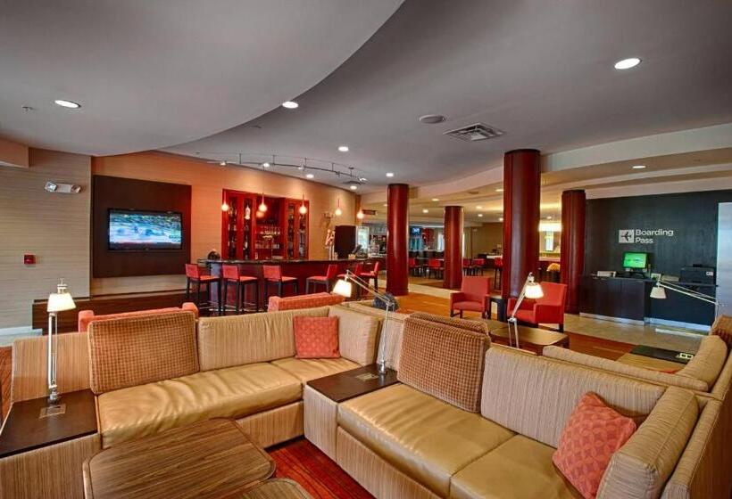 Отель Courtyard Wall At Monmouth Shores Corporate Park