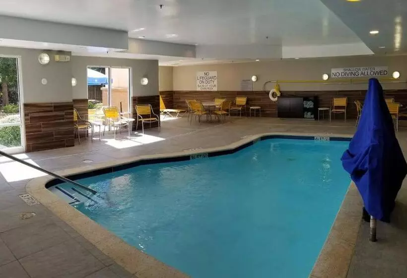 Отель Fairfield Inn & Suites By Marriott Aiken