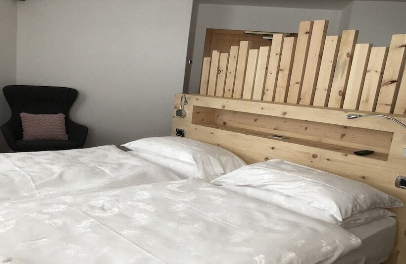 فندق Fedaia Joy B&b